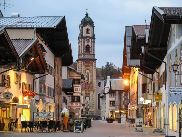 Image - Mittenwald, Bavaria, Germany: town center.